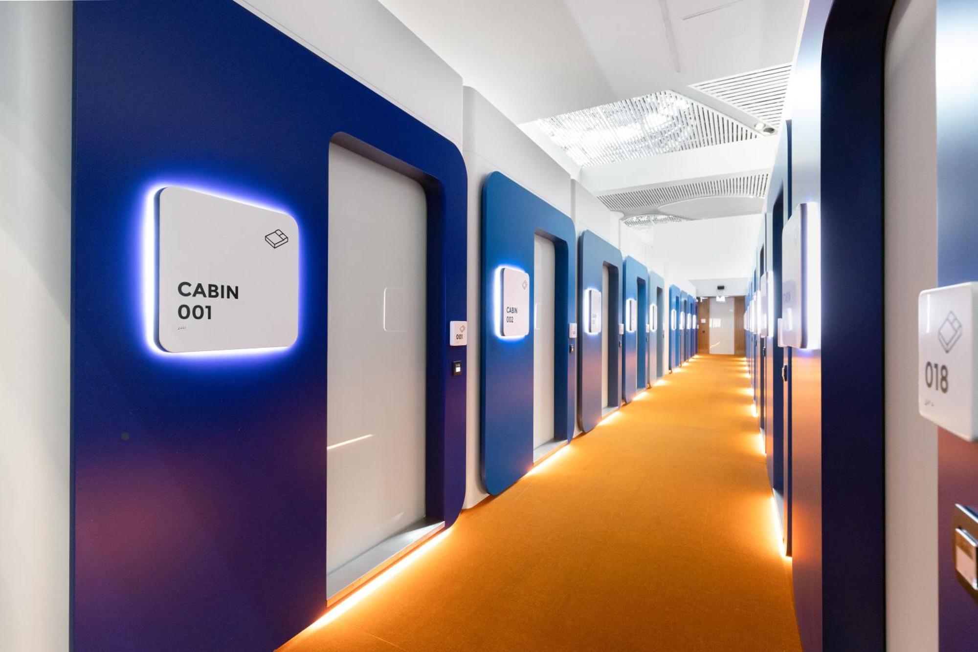 Yotelair Istanbul Airport, Duty Free - International Transit Area Luaran gambar