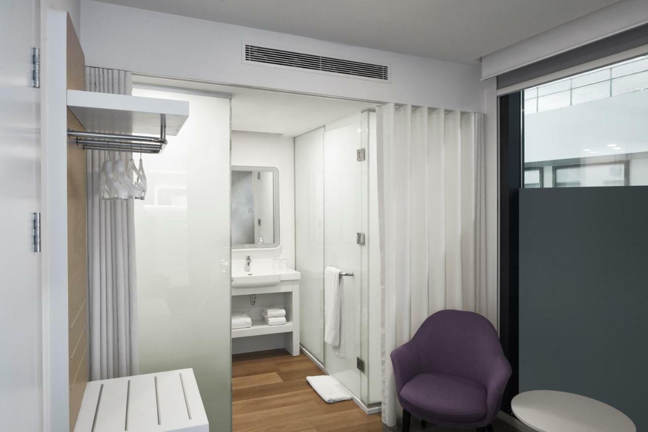 Yotelair Istanbul Airport, Duty Free - International Transit Area Luaran gambar